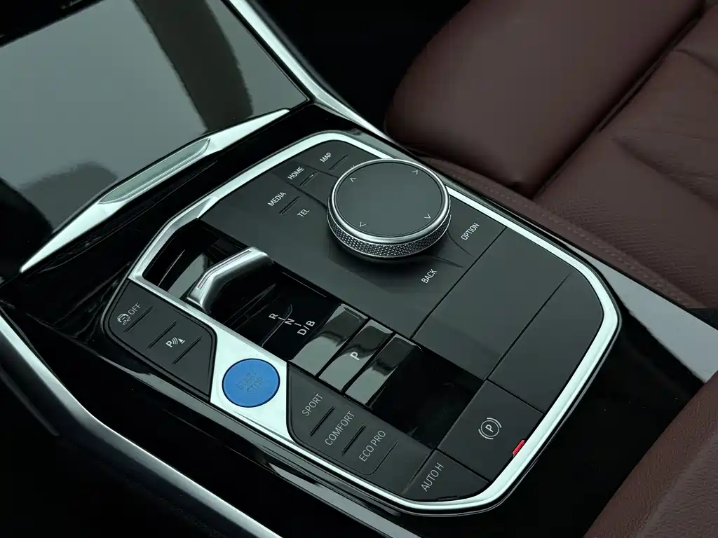 BMW i3 2023 — фото 11