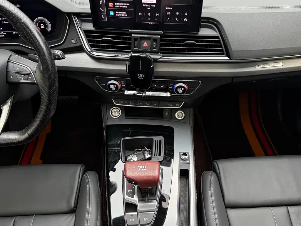 Audi Q5L Sportback 2022 — фото 10