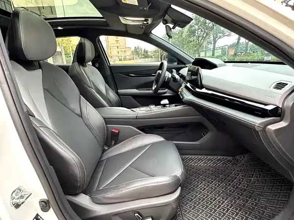 Changan UNI-V 2022