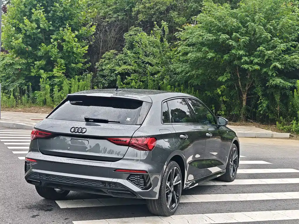 Audi A3 2023 — фото 19