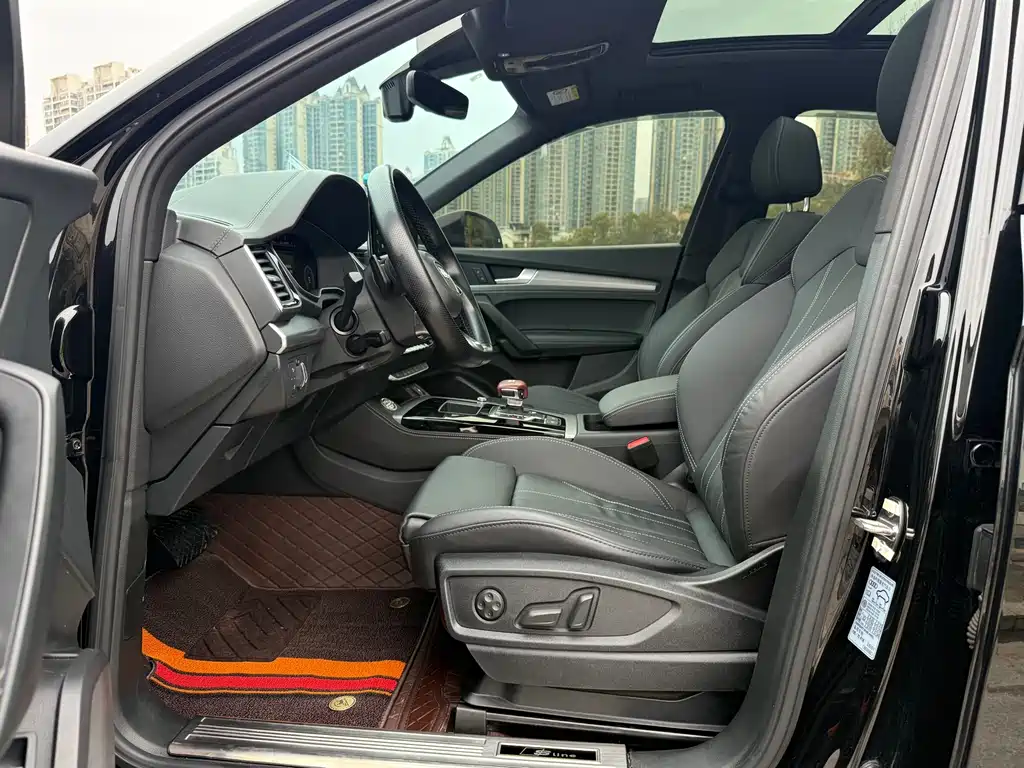 Audi Q5L Sportback 2022 — фото 5