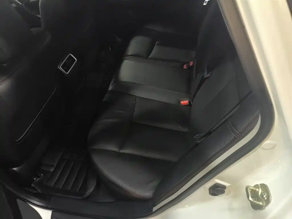 Nissan Teana 2018 — фото 17