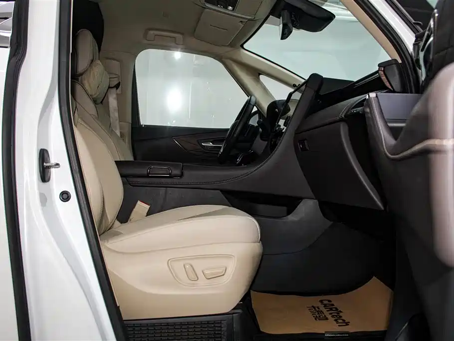 Toyota Vellfire 2024 — фото 19
