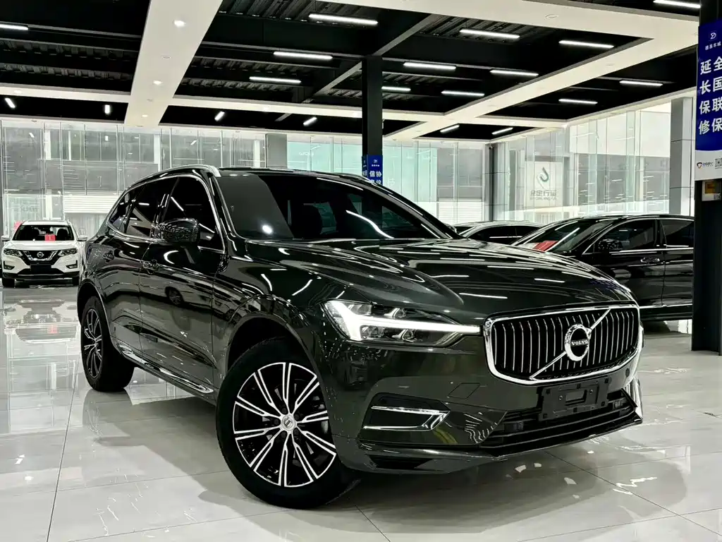 Volvo XC60 2021 — фото 3