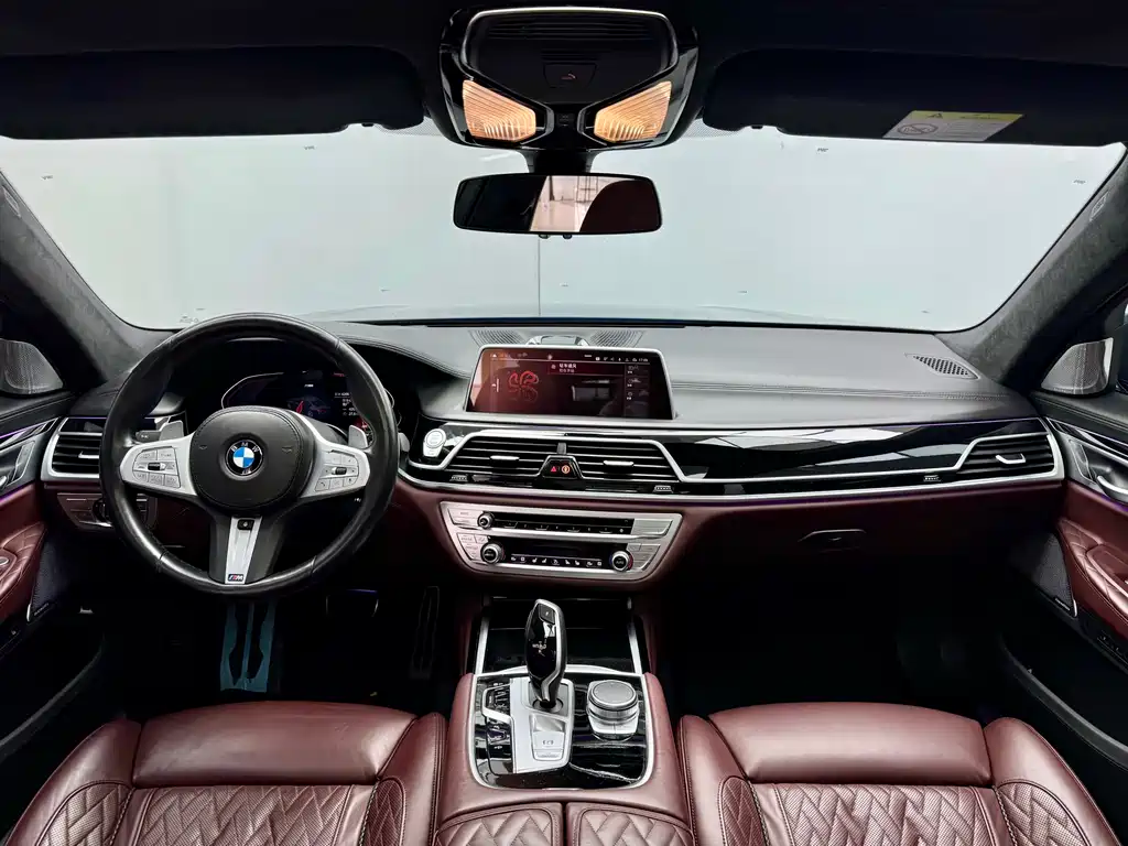 BMW 7 Series 2021 — фото 21