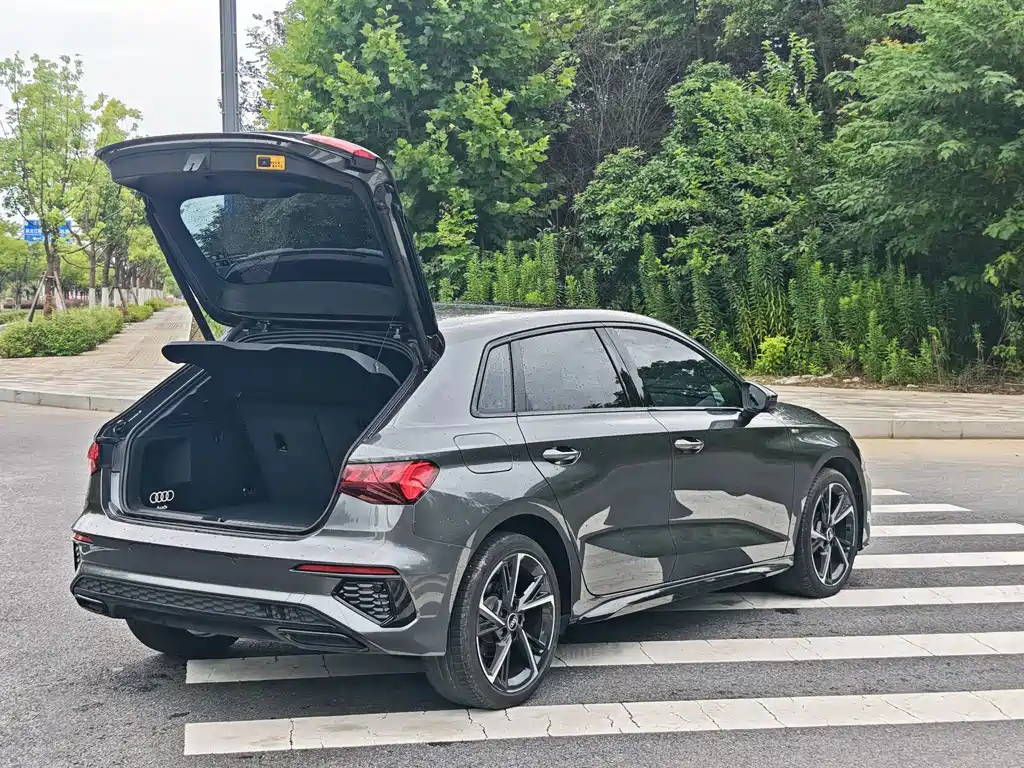 Audi A3 2023 — фото 16