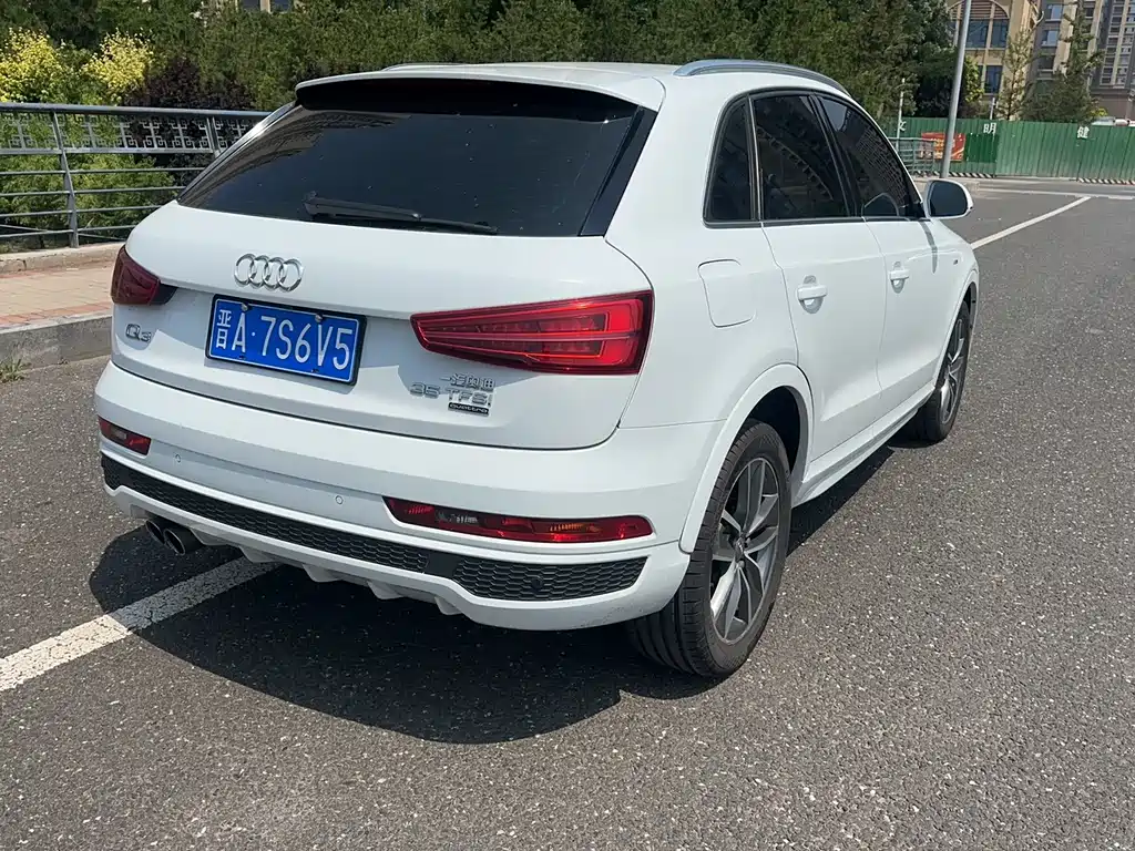 Audi Q3 2018 — фото 7