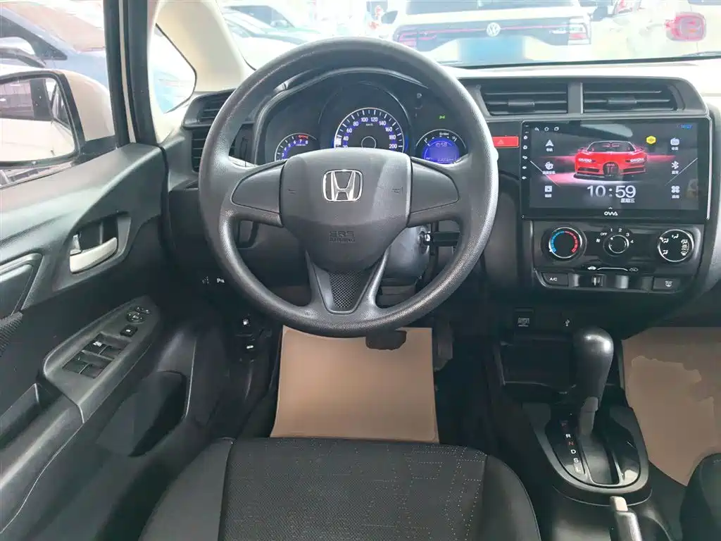 Honda Fit 2017 — фото 11