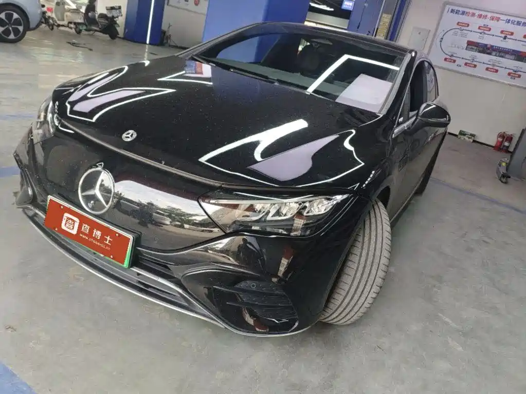 Mercedes-Benz EQE 2024