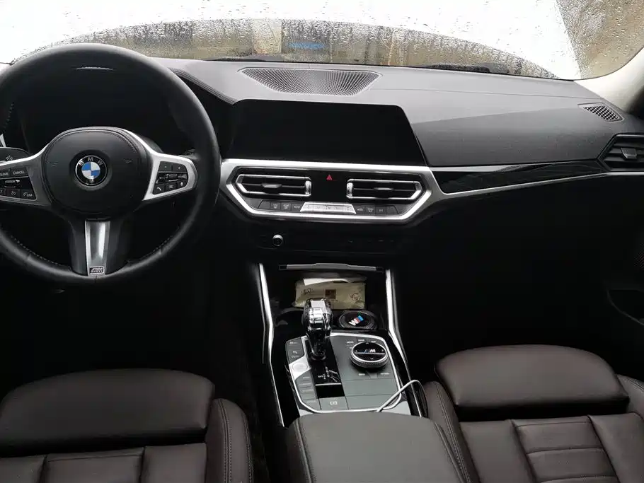 BMW 3 Series 2021 — фото 10