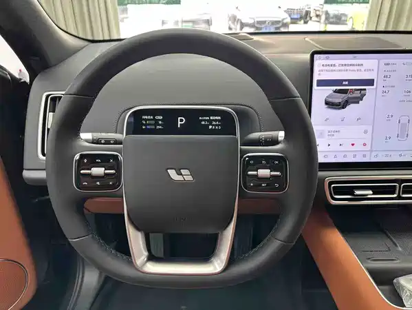 Li Auto L9 2025