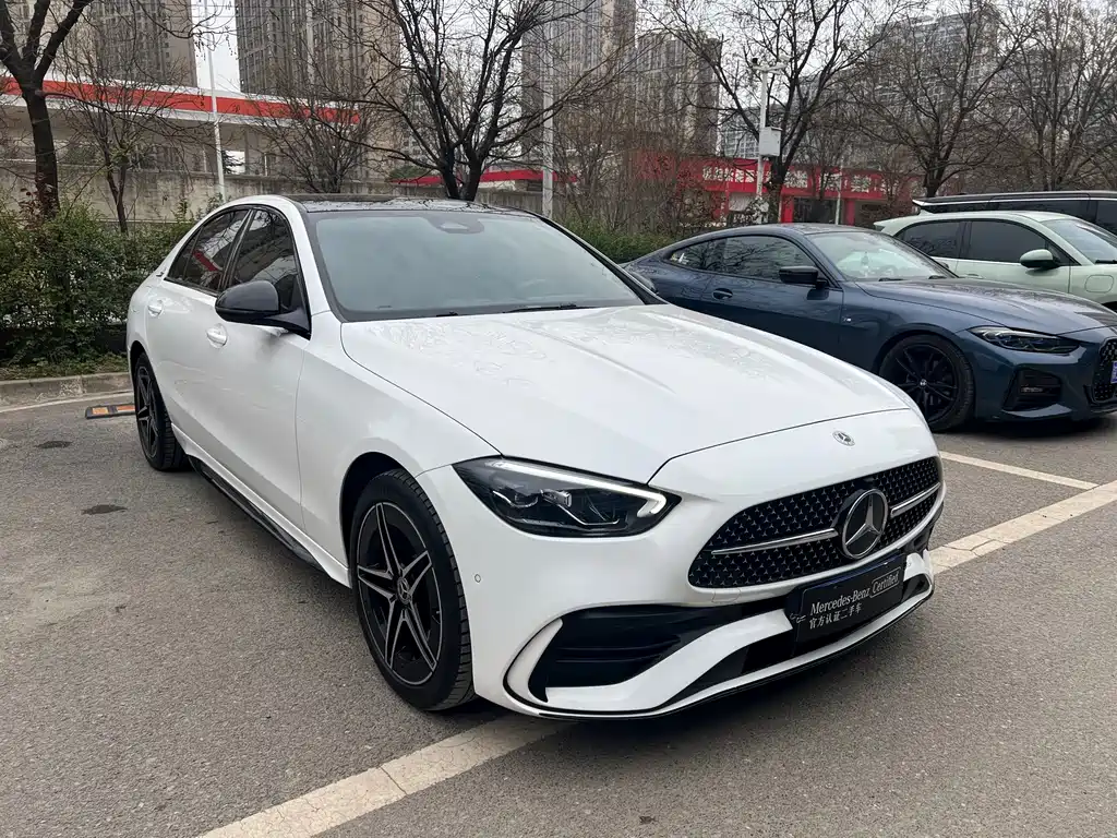 Mercedes-Benz C-Class 2023 — фото 2