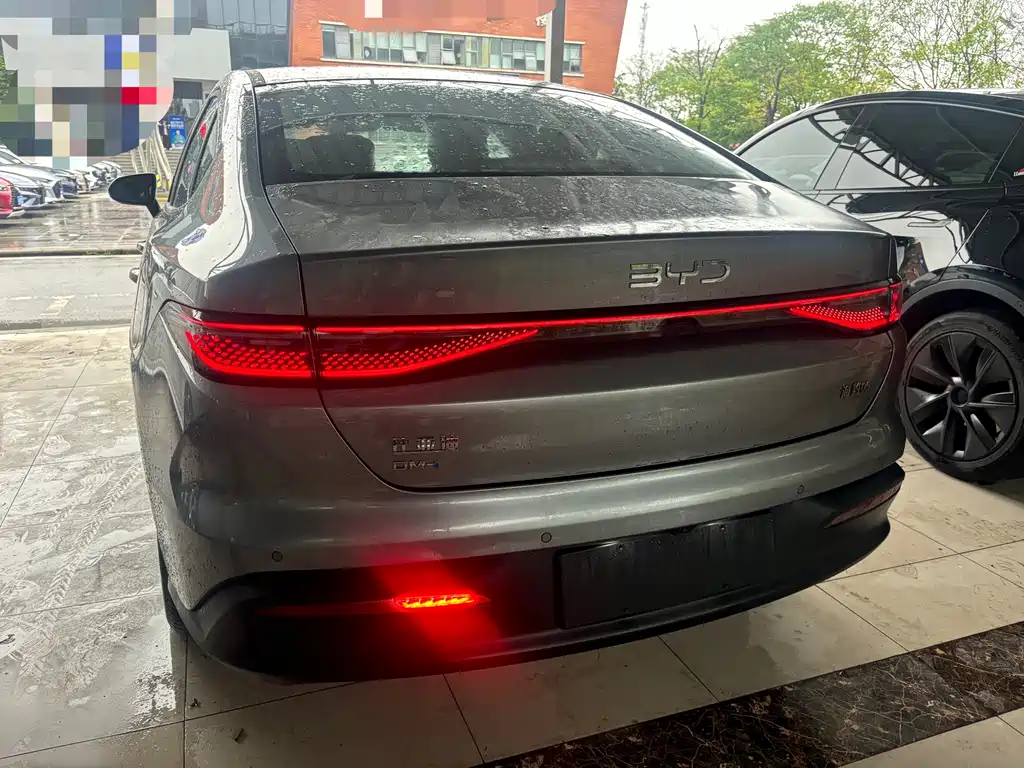 BYD Seal 05 DM-i 2025 — фото 14