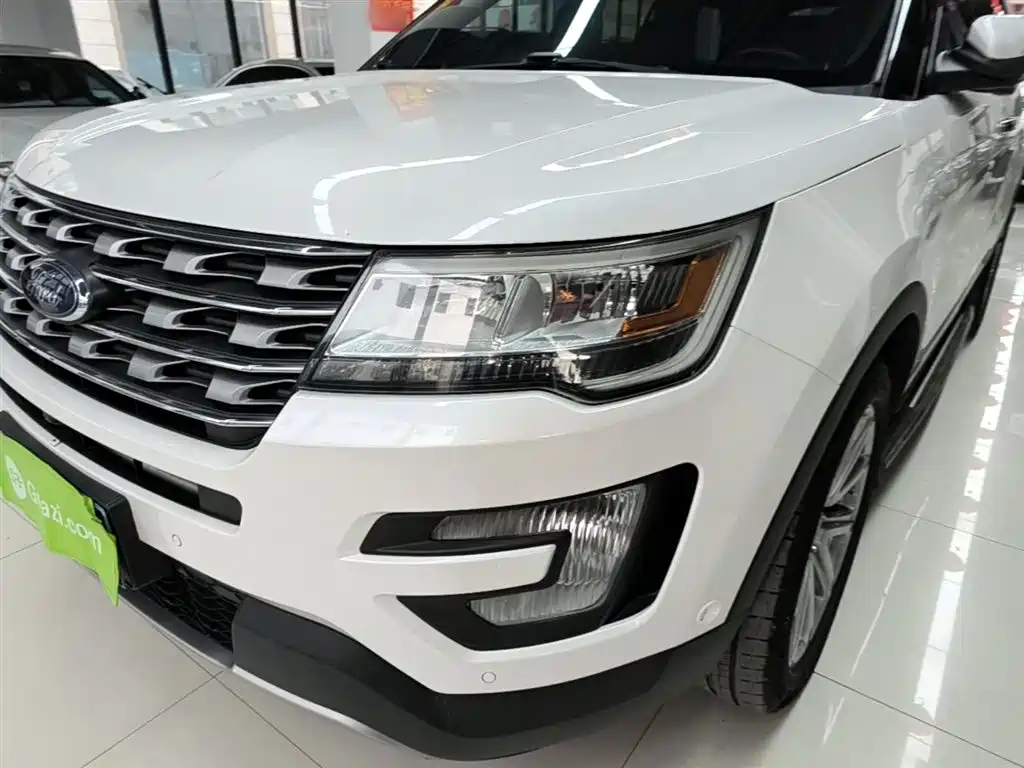 Ford Explorer 2017 — фото 24