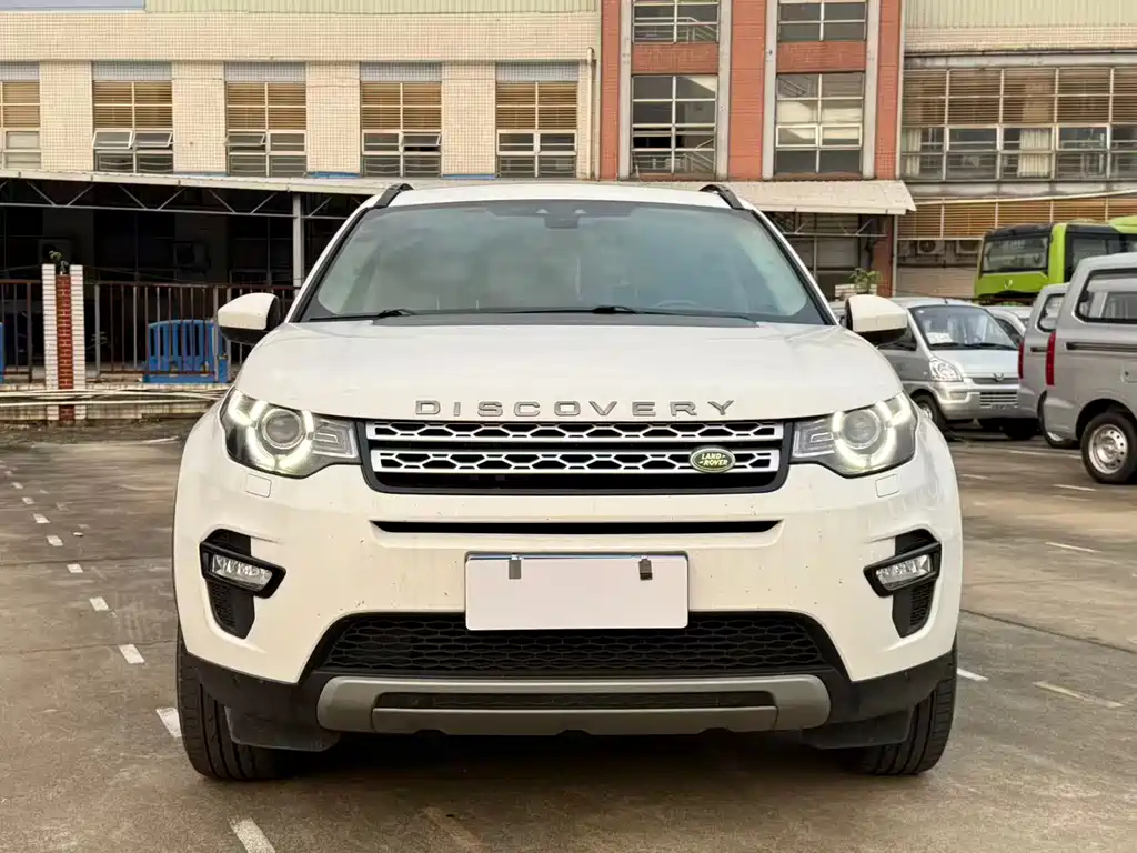 Land Rover Discovery Sport 2017 — фото 2