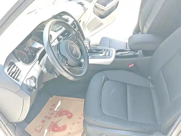 Audi A4L 2015