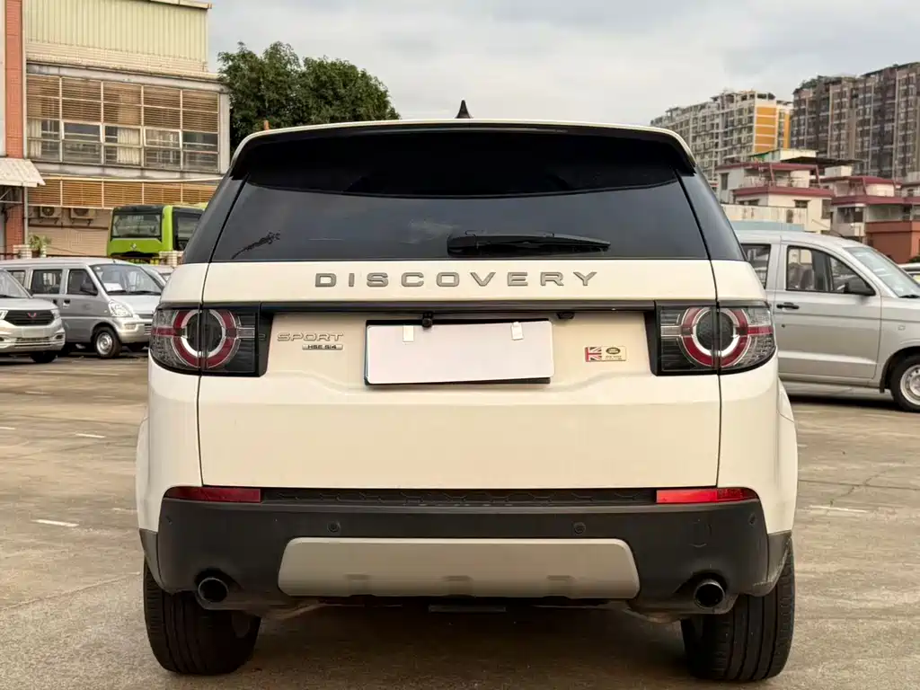 Land Rover Discovery Sport 2017 — фото 9