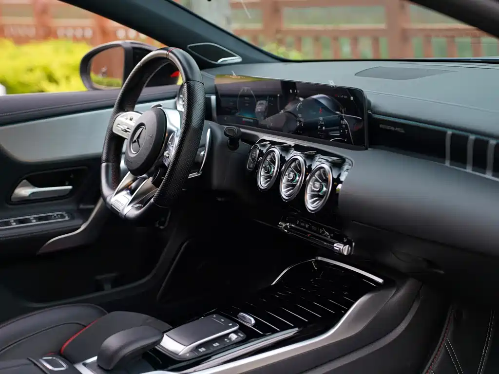 Mercedes-Benz A-Class AMG 2022 — фото 9