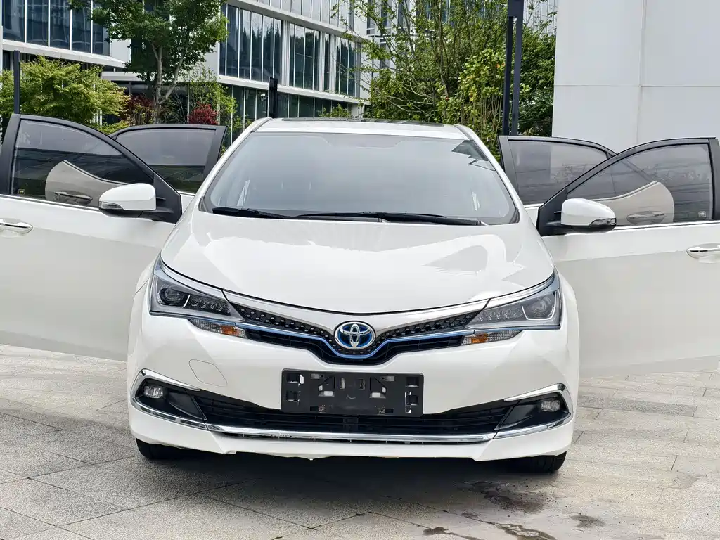 Toyota Corolla Hybrid 2020 — фото 33
