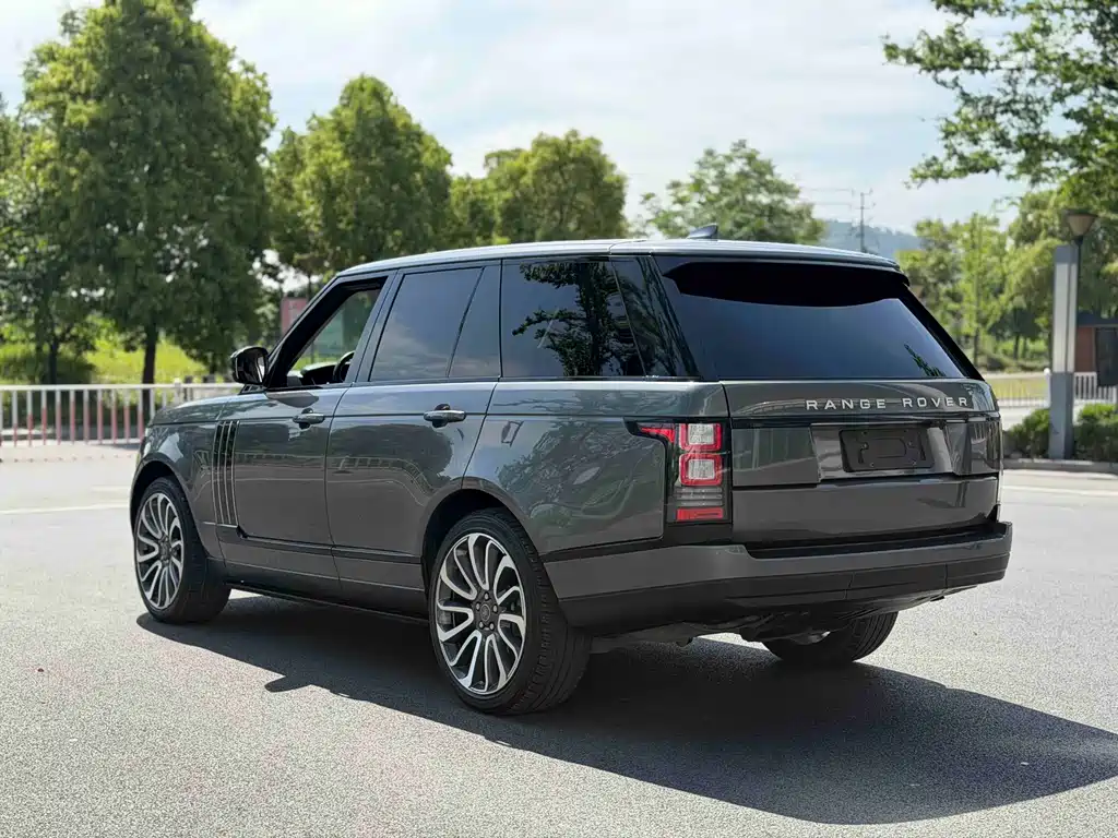 Land Rover Range Rover 2017 — фото 17
