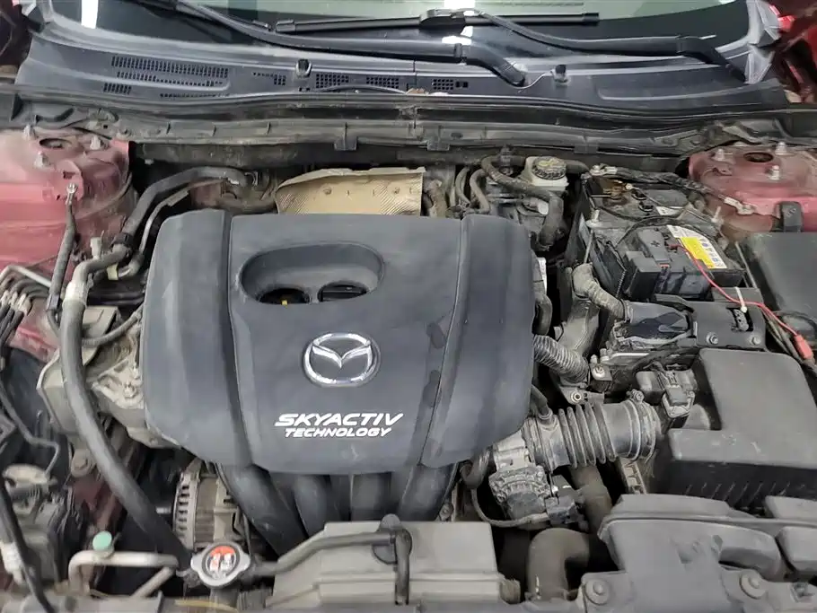 Mazda 3 Axela 2016 — фото 10