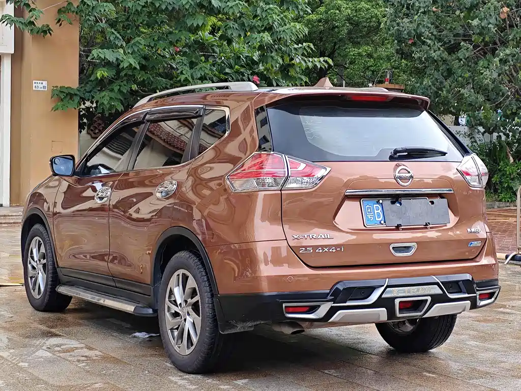 Nissan X-Trail 2014