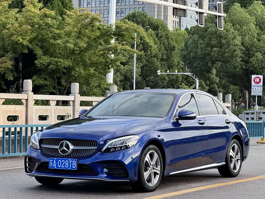 Mercedes-Benz C-Class 2020
