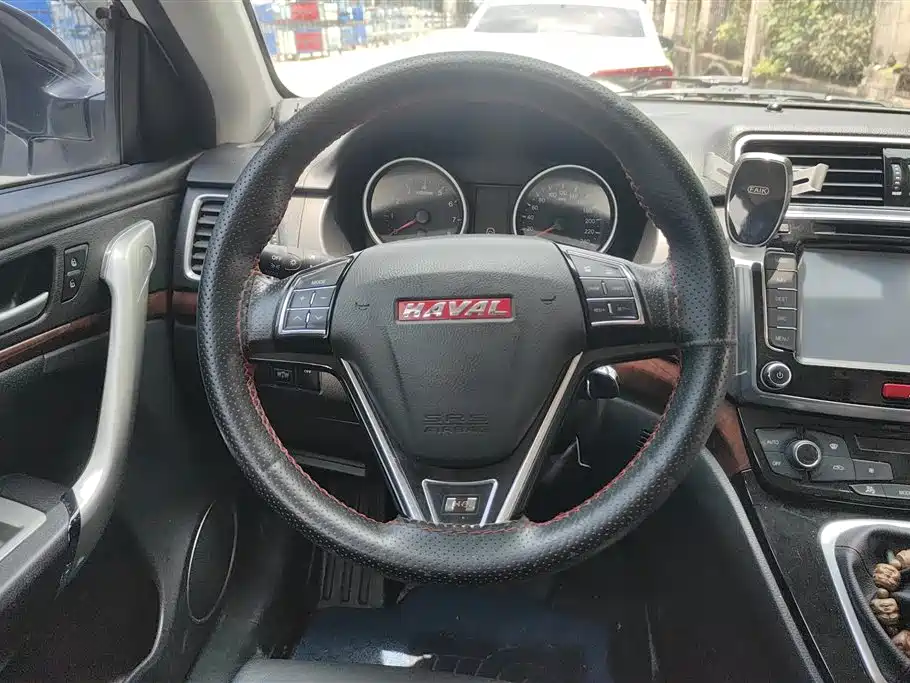 Haval H6 2015 — фото 15