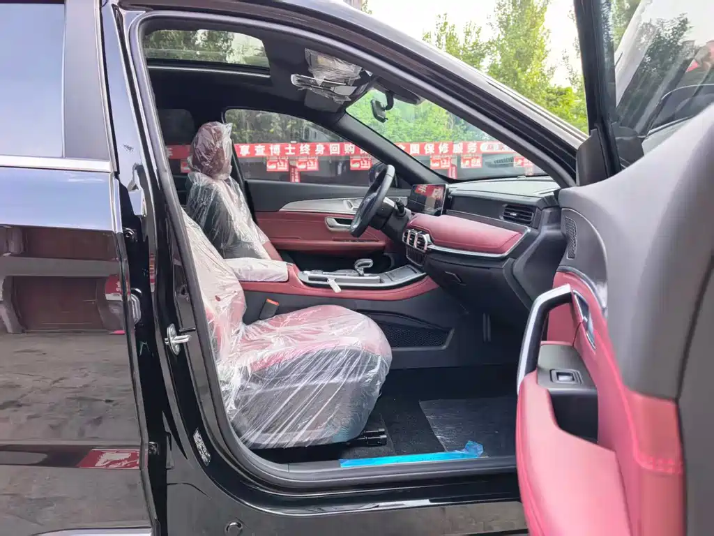 Jetour X70 PLUS 2025