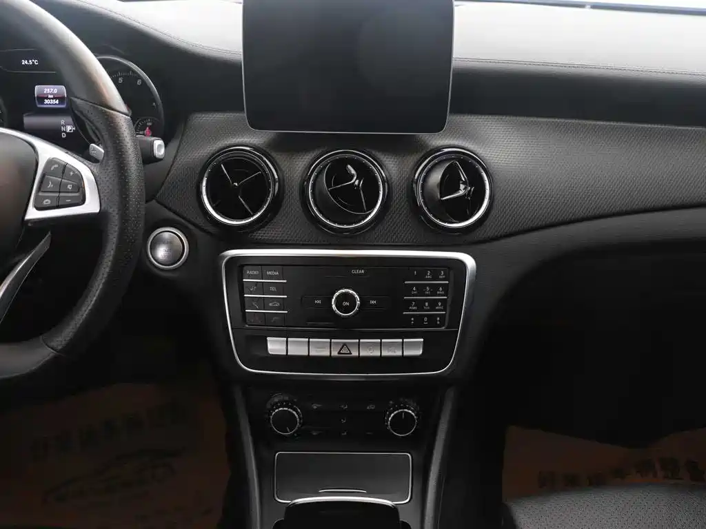 Mercedes-Benz GLA 2019 — фото 11