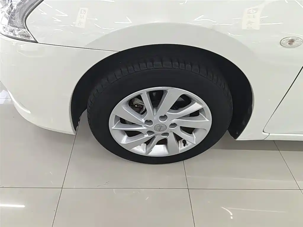Nissan Sylphy 2015 — фото 23