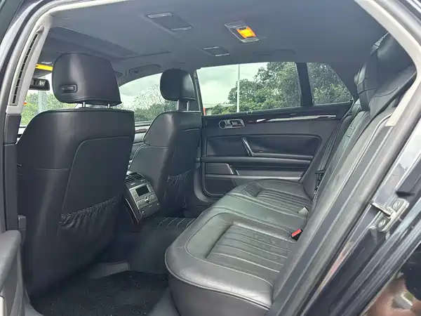 Volkswagen Phaeton 2011
