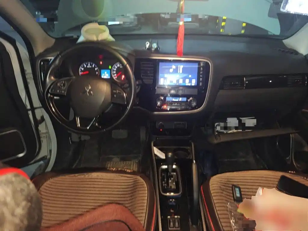 Mitsubishi Outlander 2017
