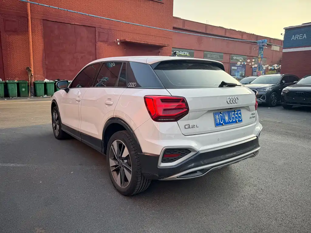 Audi Q2L 2022