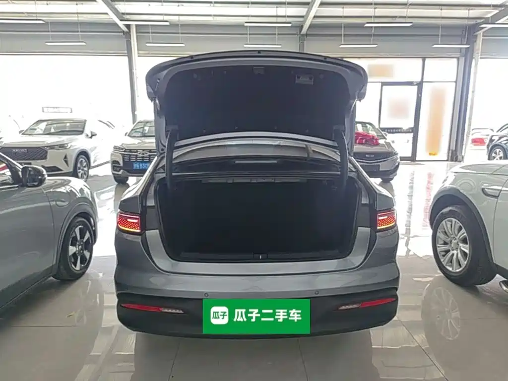 BYD Seal 05 DM-i 2025 — фото 19