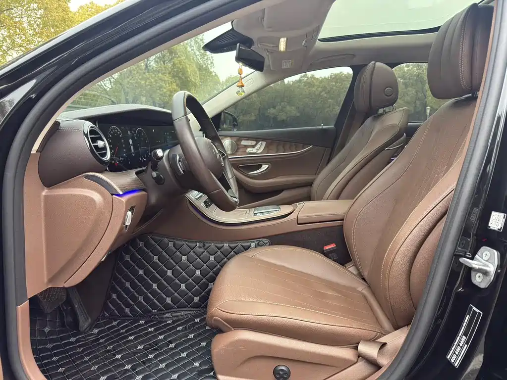 Mercedes-Benz E-Class 2023 — фото 3