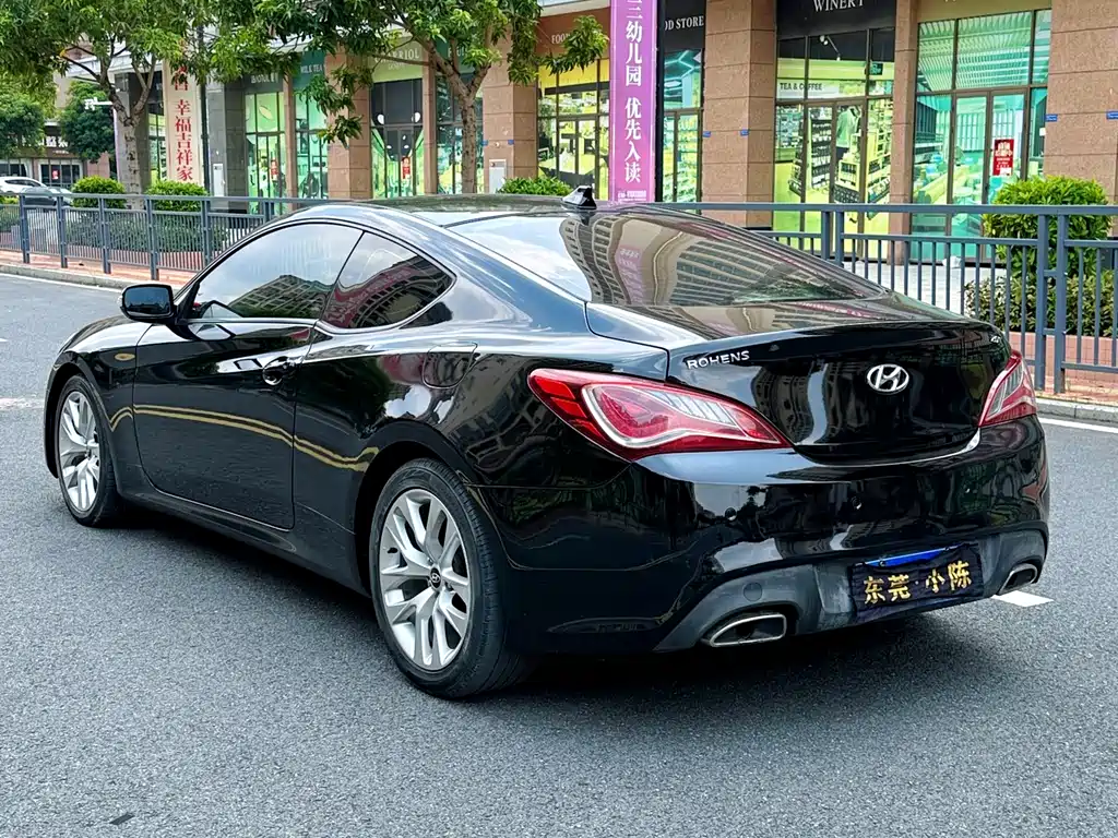 Hyundai Genesis Coupe 2013 — фото 10