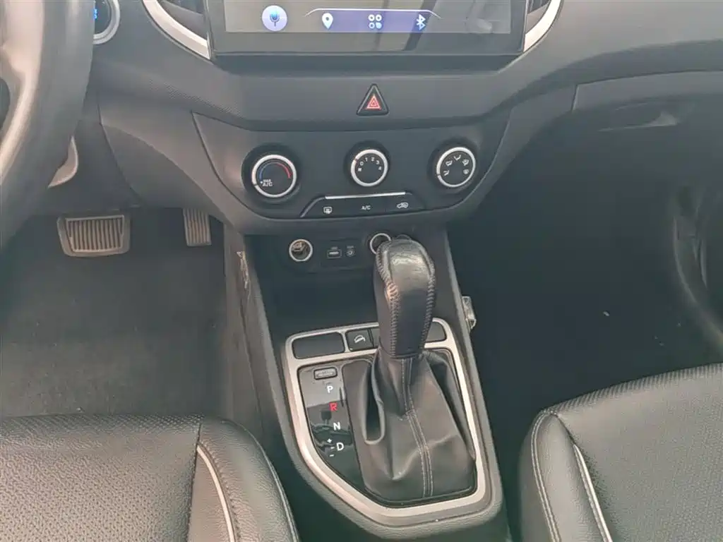 Hyundai ix25 2016 — фото 14