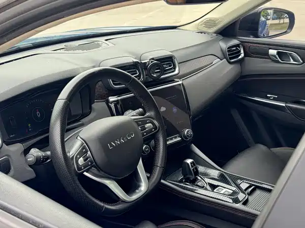 Lynk & Co 02 2019