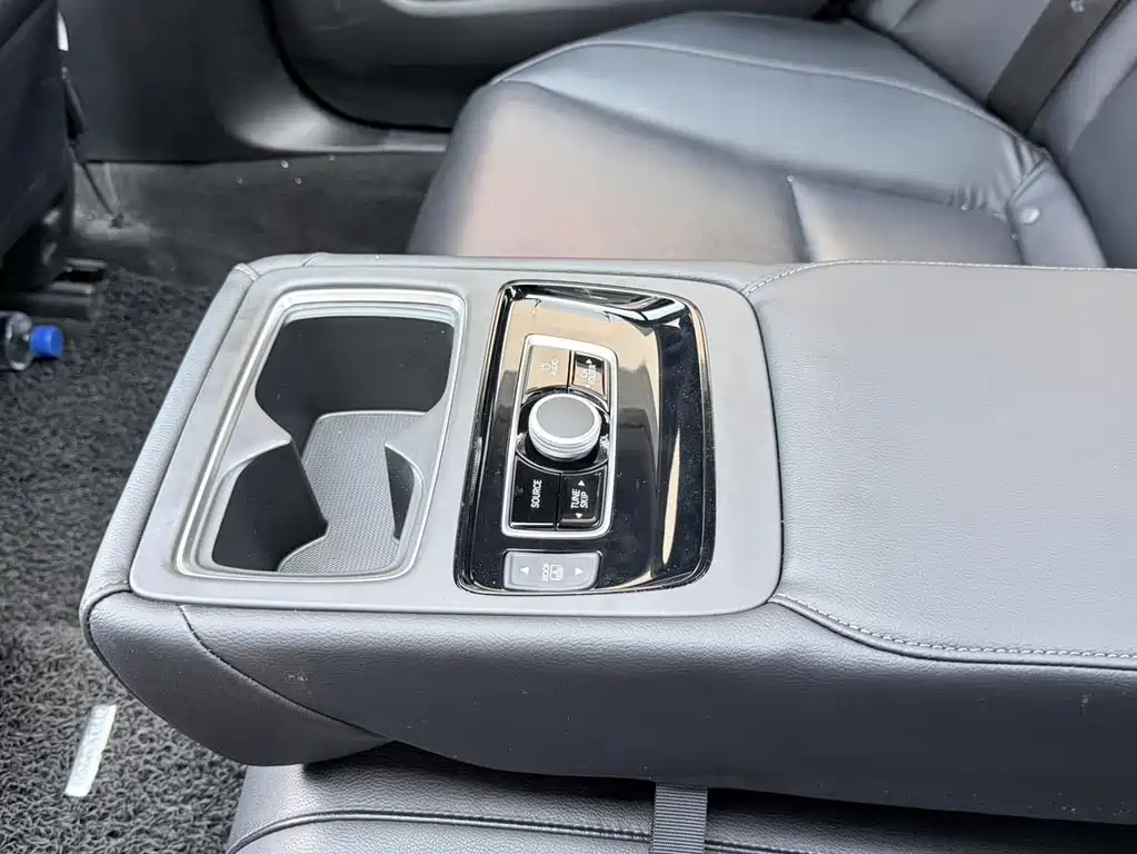 Honda Accord 2019 — фото 10