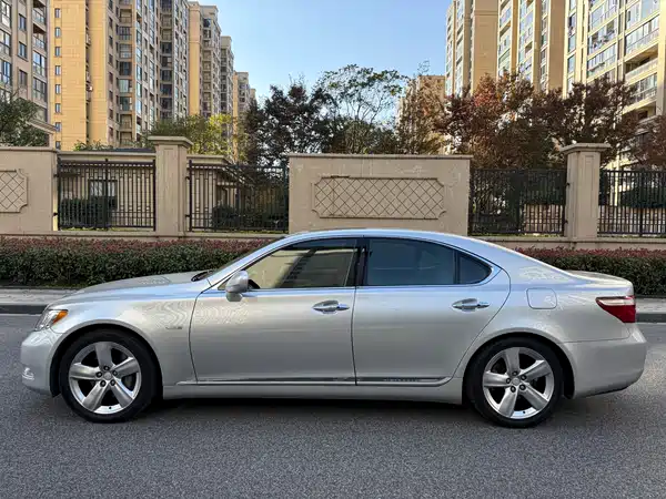 Lexus LS 2007