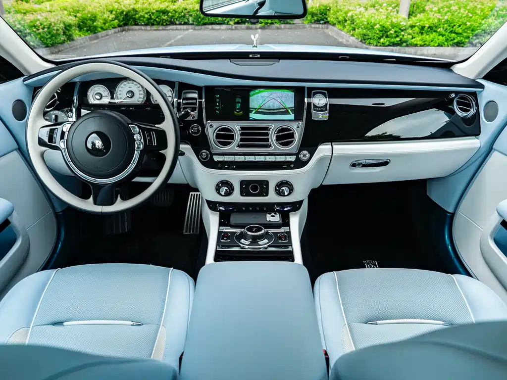 Rolls-Royce Wraith 2021 — фото 10