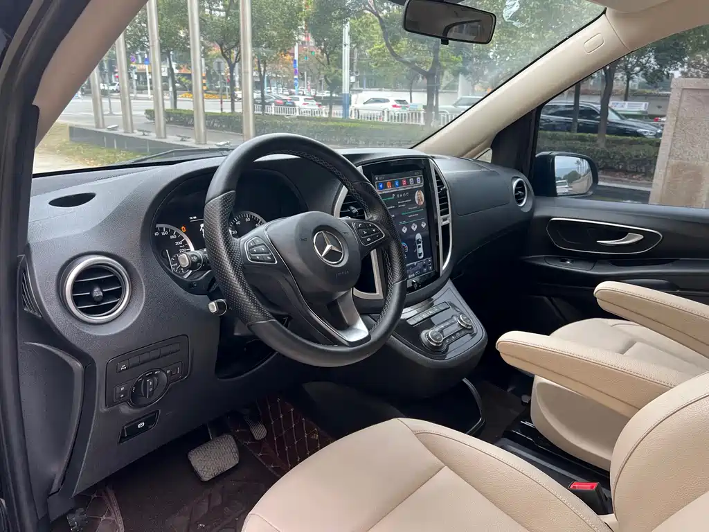 Mercedes-Benz Vito 2018 — фото 11