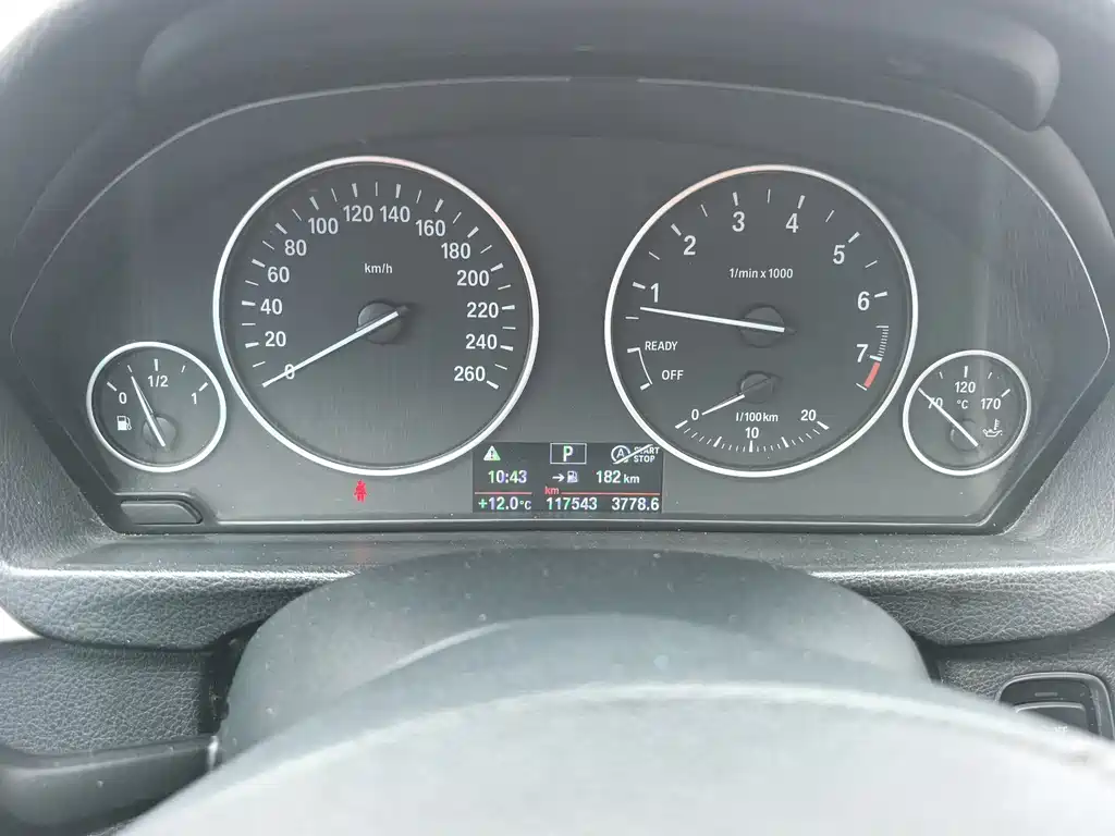 BMW 3 Series 2015 — фото 15