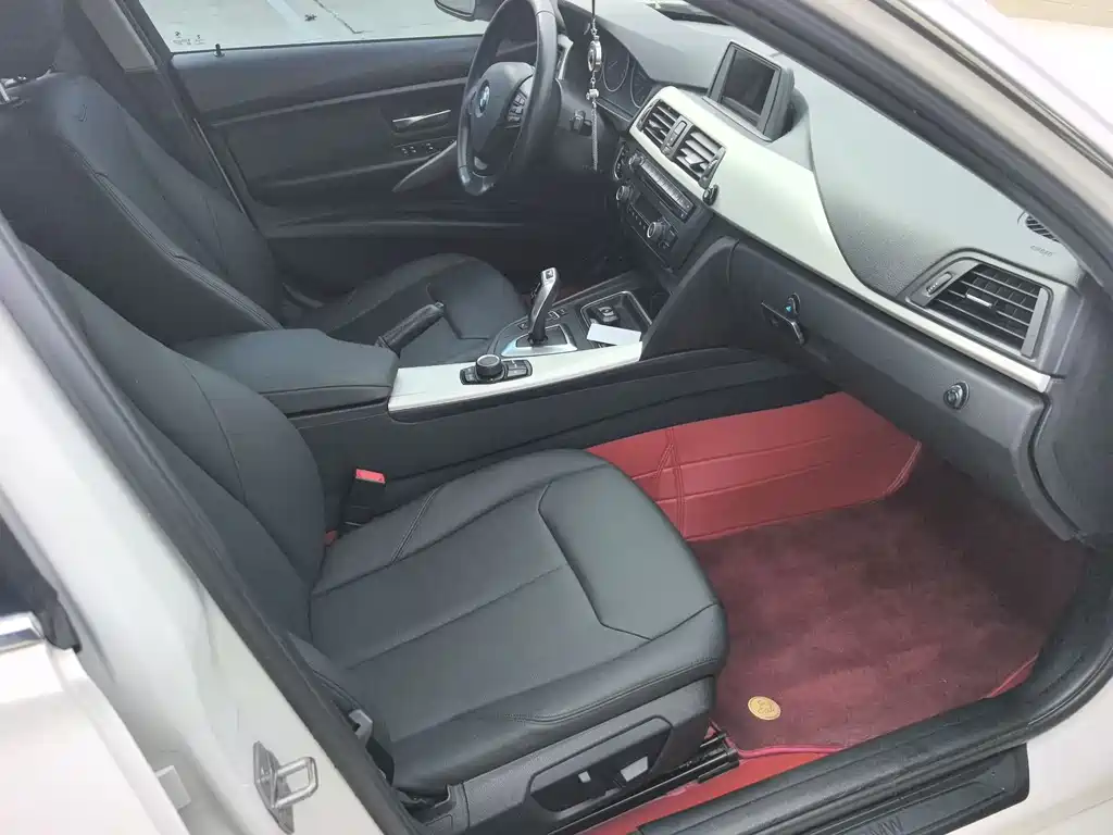 BMW 3 Series 2015 — фото 12