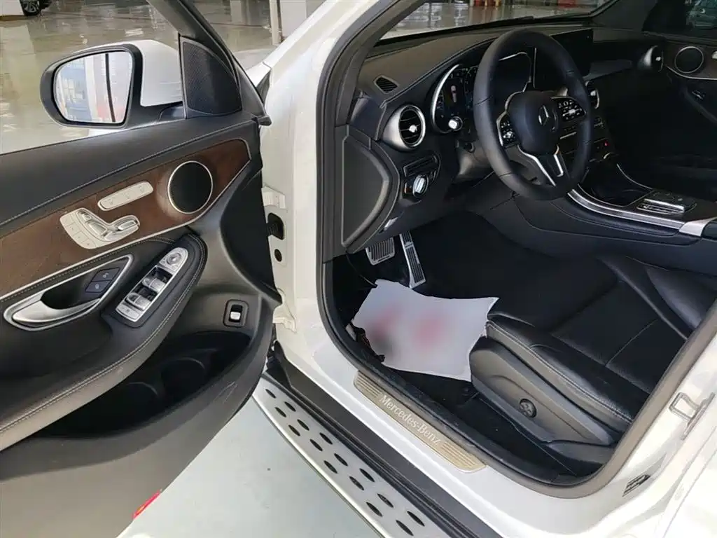 Mercedes-Benz GLC 2020 — фото 16