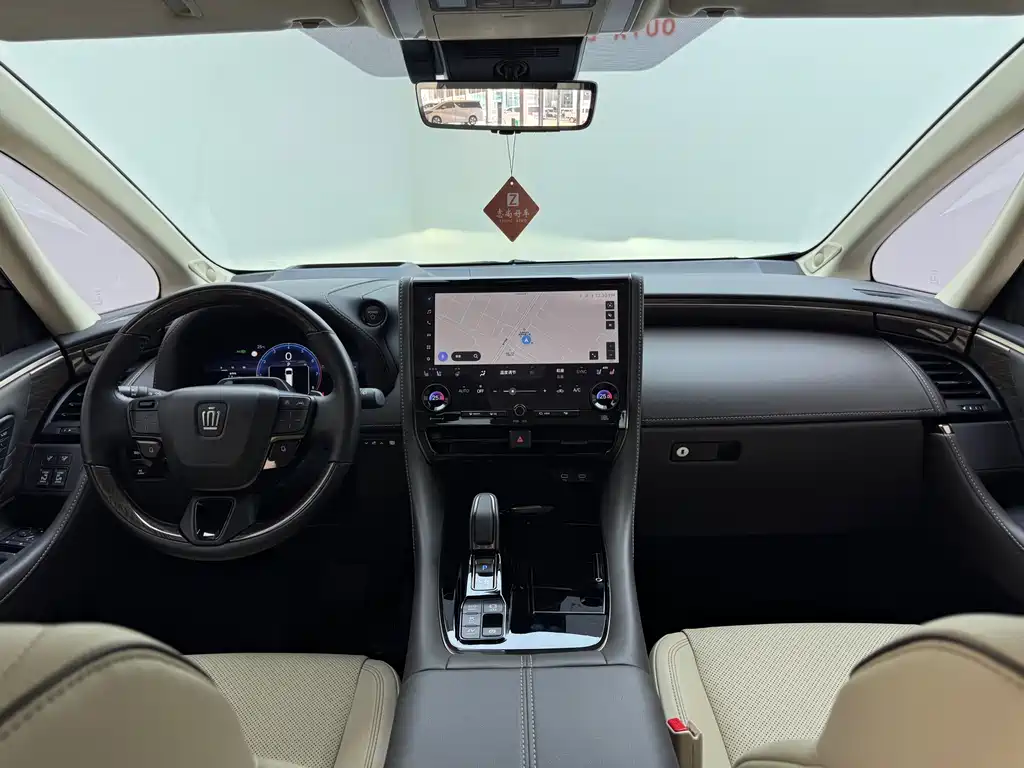 Toyota Vellfire 2024 — фото 8