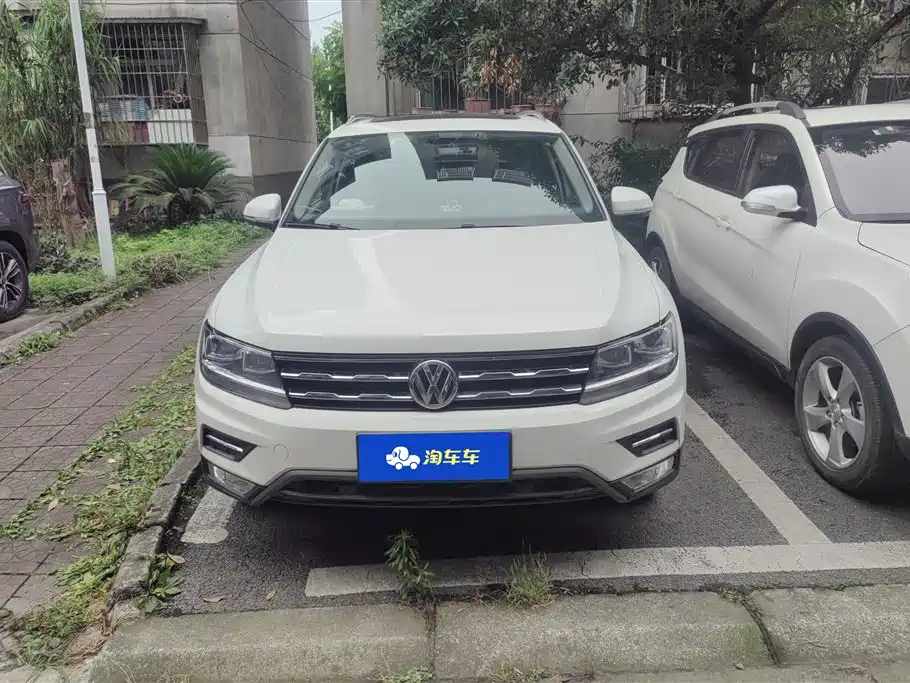 Volkswagen Tiguan L 2020 — фото 2