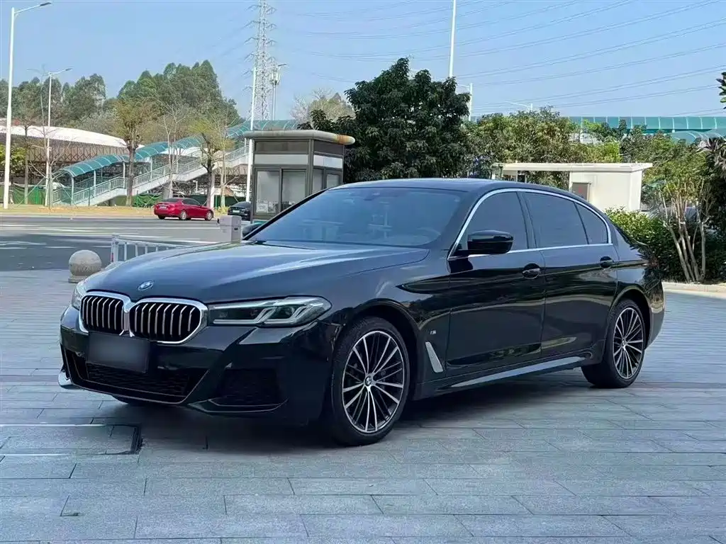 BMW 5 Series 2021 — фото 2