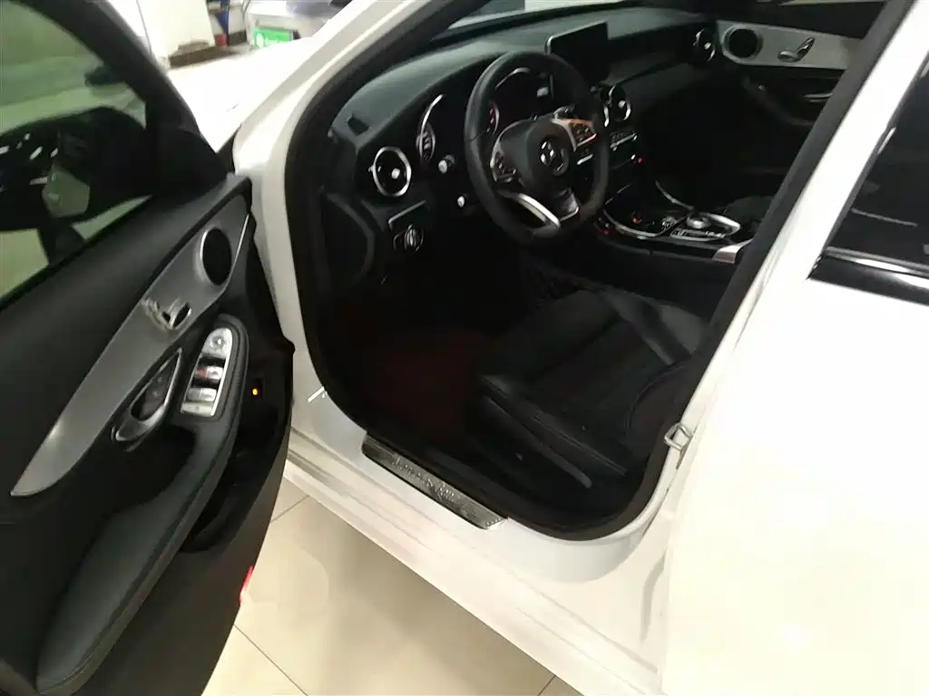 Mercedes-Benz C-Class 2018 — фото 12